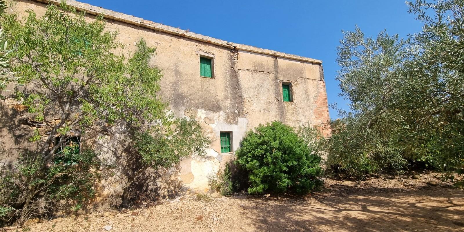 Tipos de Construcción en Finca Rústica en Tarragona: L'Ampolla, L'Ametlla de Mar y El Perelló