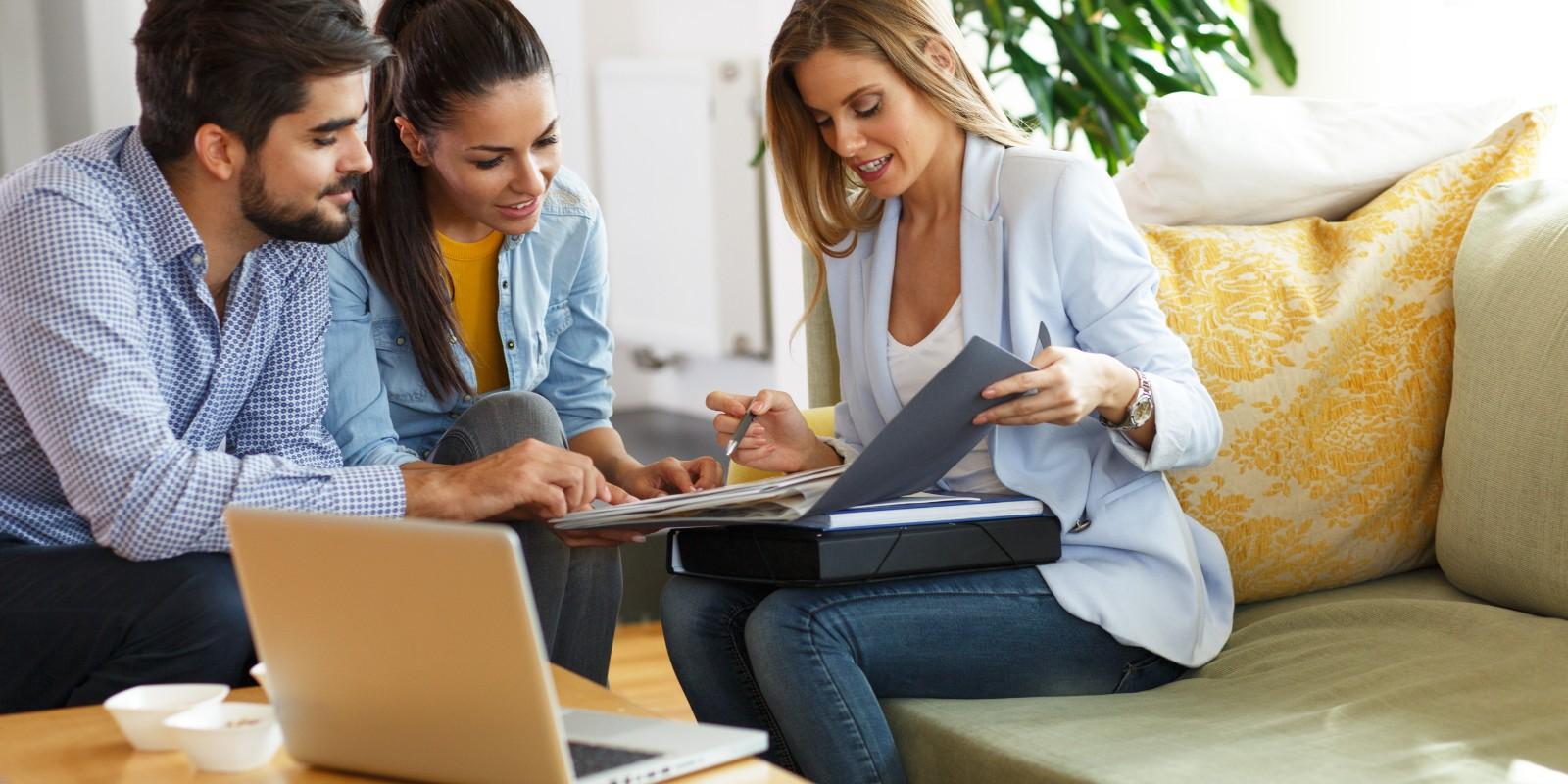 Cómo vender una propiedad en Tarragona en 2025: el nuevo camino del comprador y la importancia de la presencia online